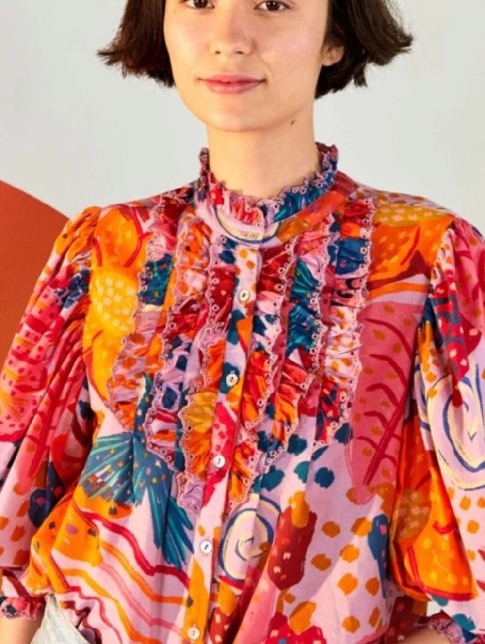 FARM Rio Lilac Colorful Party Blouse Ruffle Puff Sleeve Pink Tropical Bird M